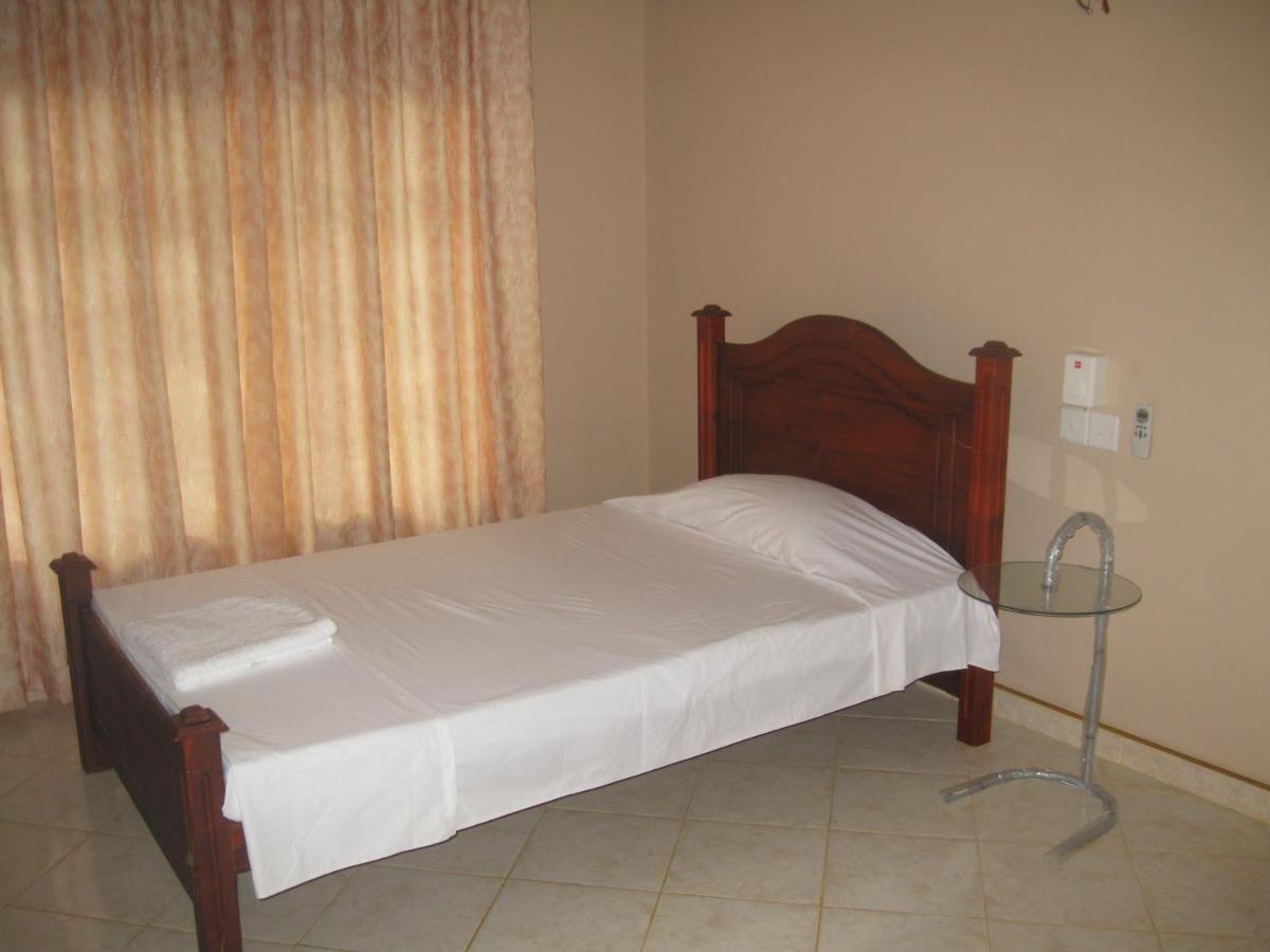 Mount House Hotel Apartment Zuid-Dikwella Buitenkant foto