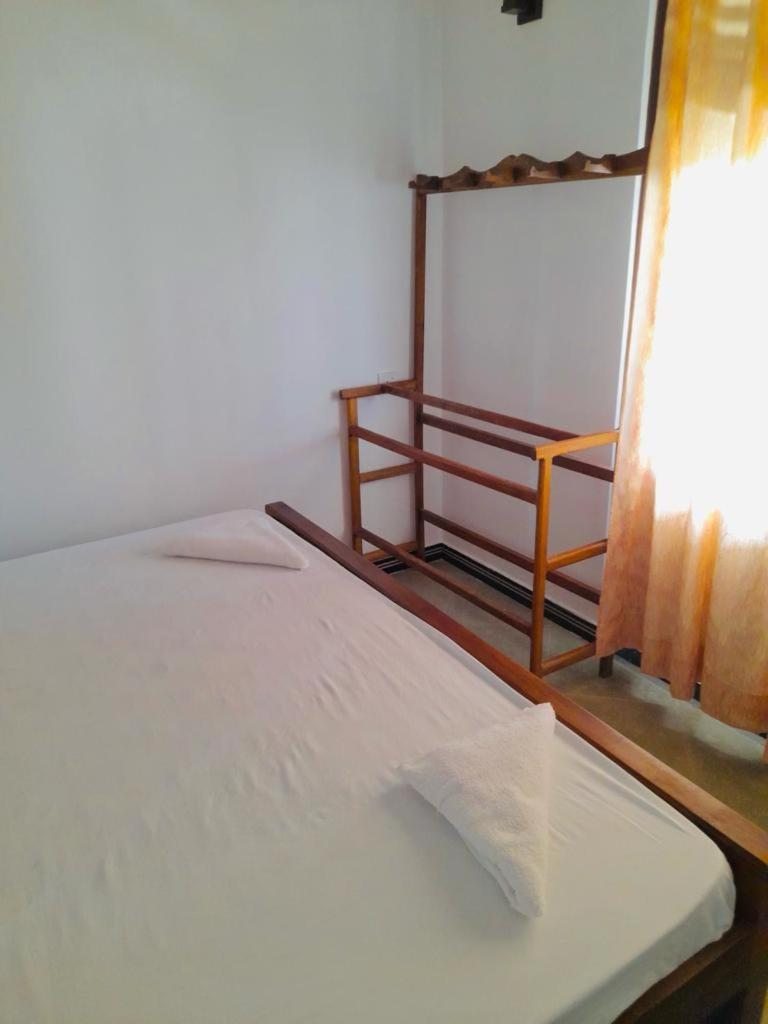 Mount House Hotel Apartment Zuid-Dikwella Buitenkant foto