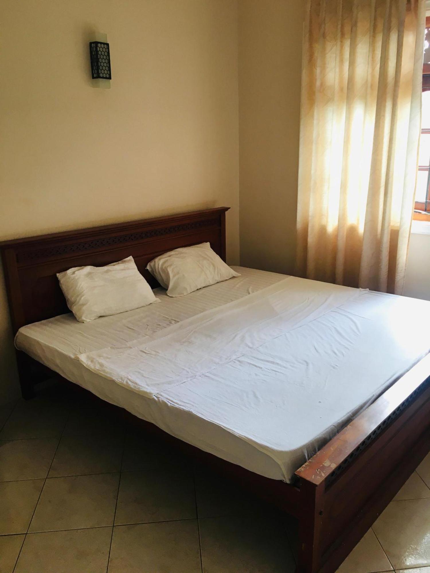 Mount House Hotel Apartment Zuid-Dikwella Buitenkant foto